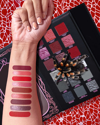 P.Louise Scary Tale Ending Halloween Palette